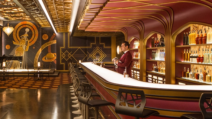 wall-coverings-in-passengers-spaceship-bar-feature